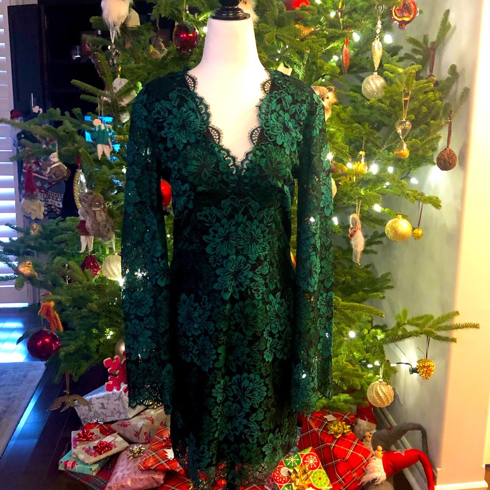 GREEN LACE STRETCH FORMAL PROM DRESS SIZE 6